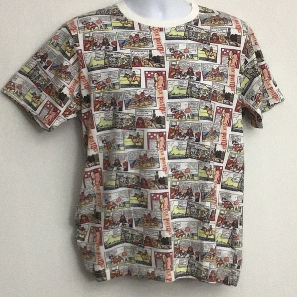 NWT Sex Pistols 2016 Uniqlo Comic Tee Shirt Size Medium White with Multi HTF